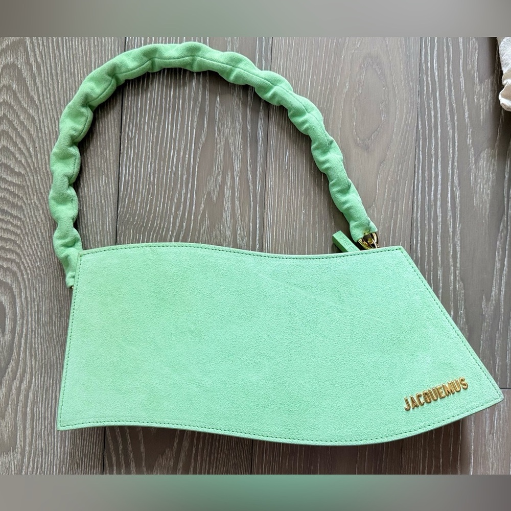 Jacquemus La Vague Shoulder Bag in Green - Picture 4 of 16